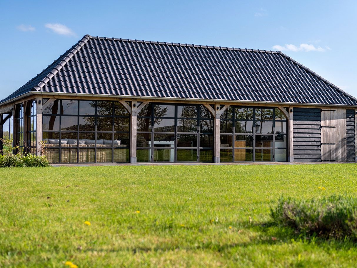 stalen-kozijnen-in-veranda